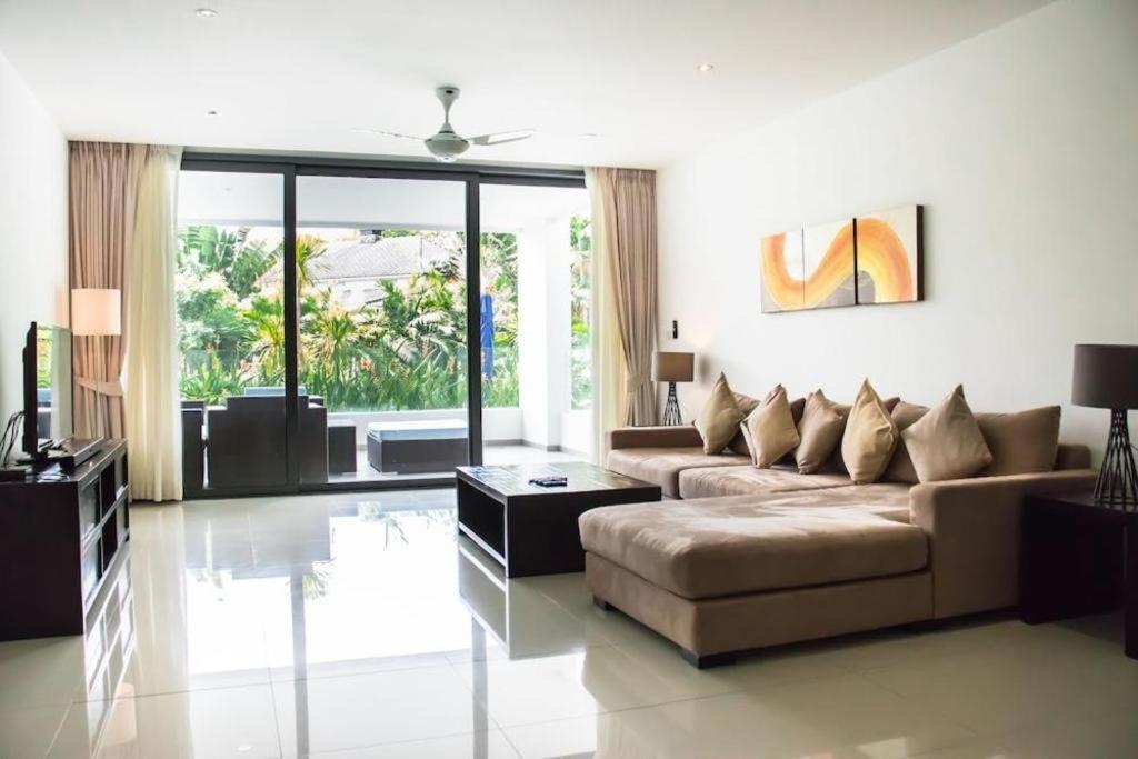 Sansuri Resort Pantai Surin Luaran gambar