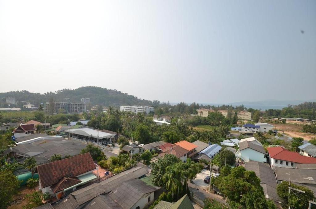 Sansuri Resort Pantai Surin Luaran gambar