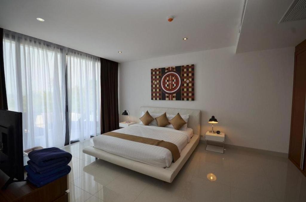 Sansuri Resort Pantai Surin Luaran gambar