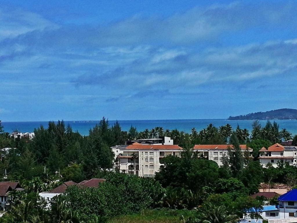 Sansuri Resort Pantai Surin Luaran gambar